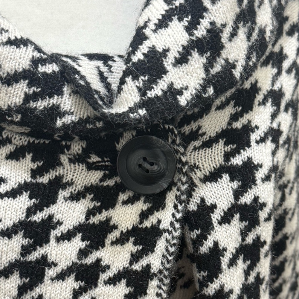 Ellen Tracy. Houndstooth Wrap Collared Cardigan. … - image 3